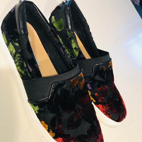 Steve Madden Women’s shoes - Picture 5 of 7